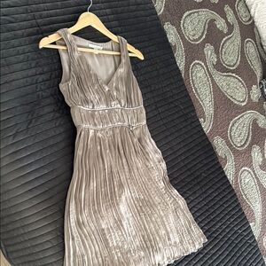 Banana Republic Silver Pleated Sundress for Weddings Size 0